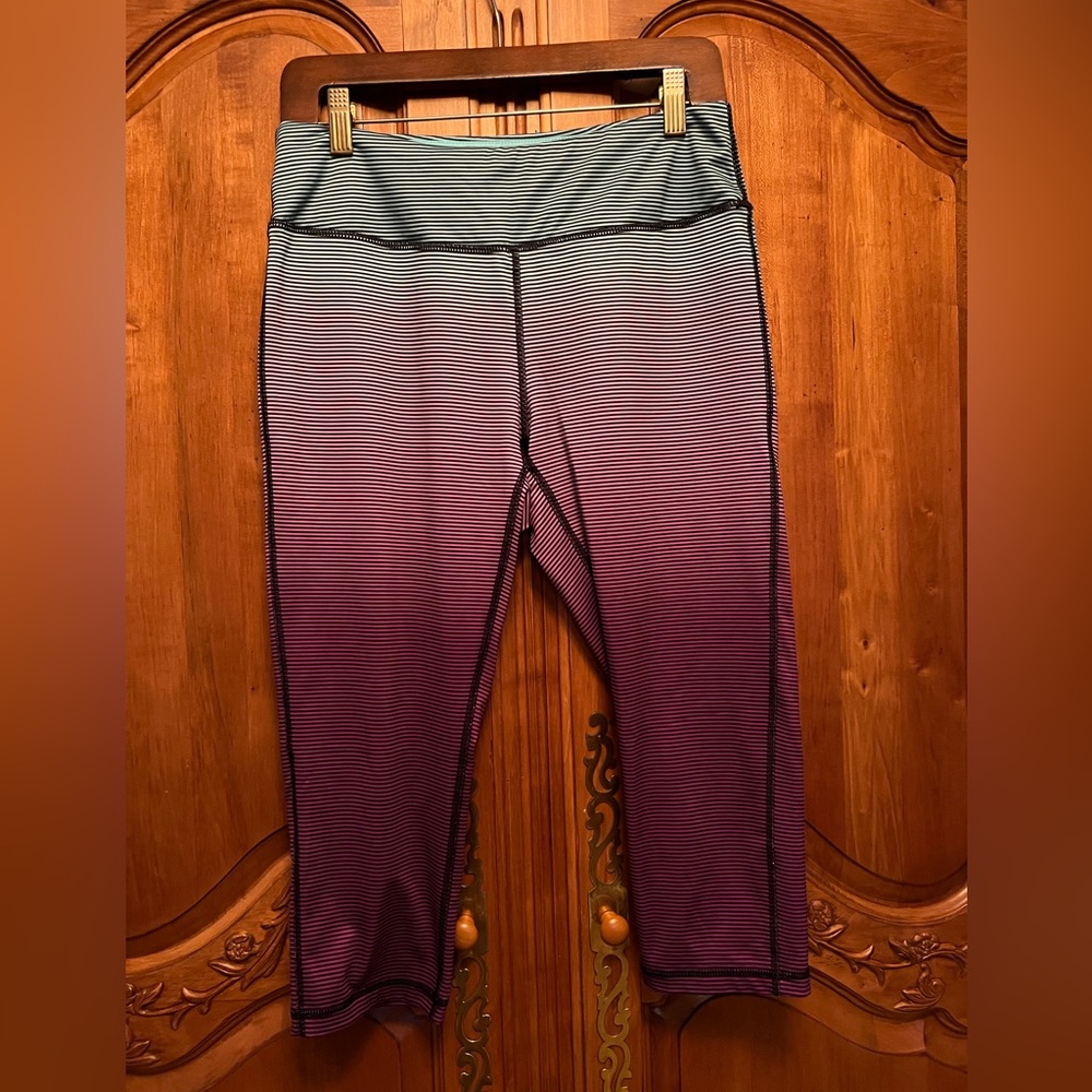 Pro Player wicking capri leggings
